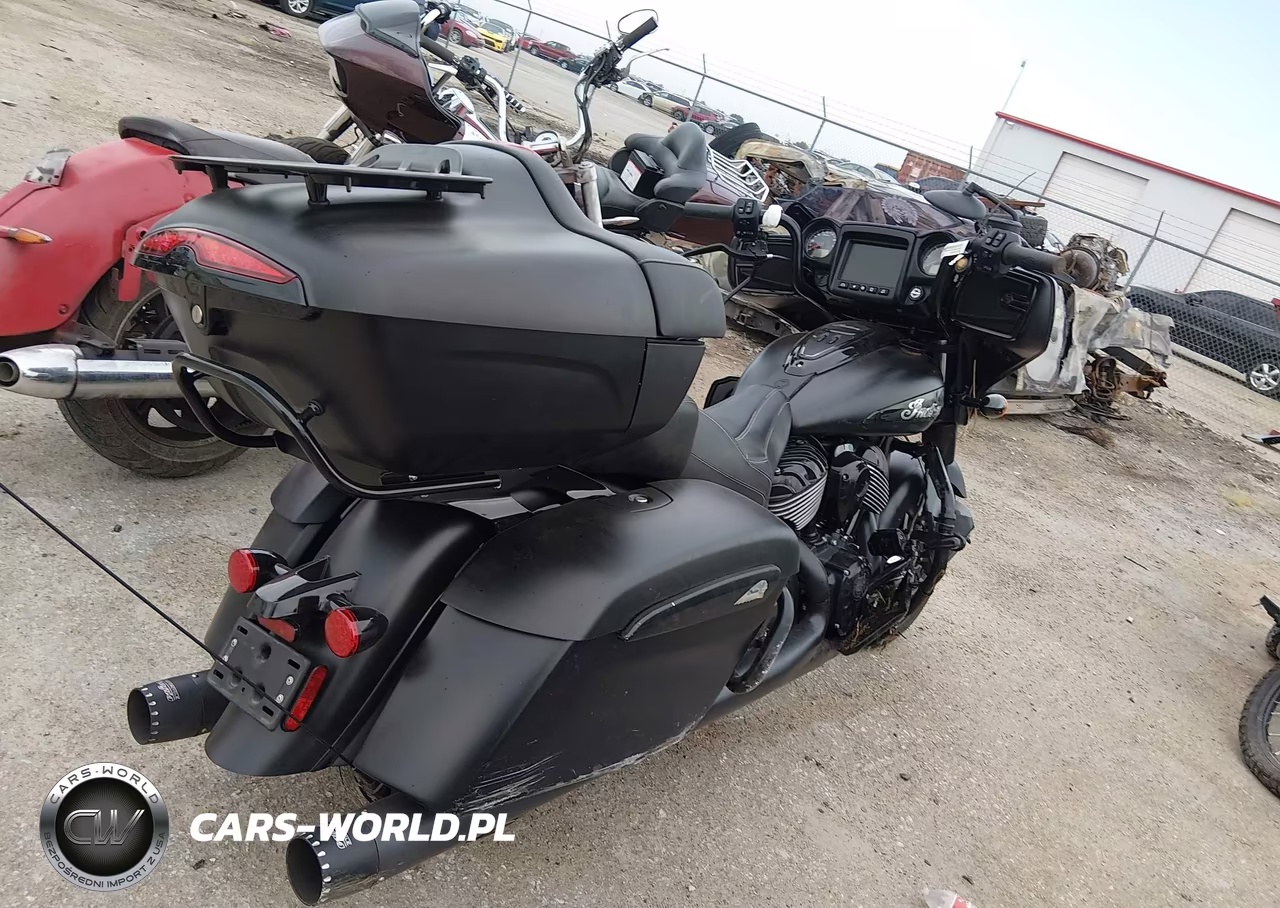 2021 Indian Motorcycle Co. Roadmaster Dark Horse VIN:56KTKDBB2M3401206 - 4
