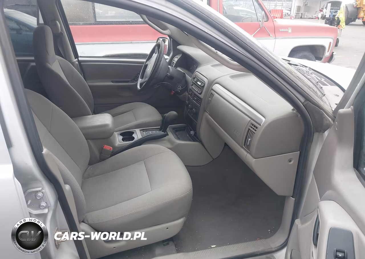 2004 Jeep Grand Cherokee Laredo VIN:1J4GW48S84C411218 - 5