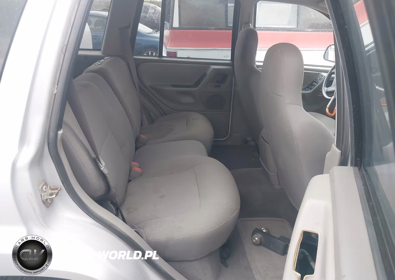 2004 Jeep Grand Cherokee Laredo VIN:1J4GW48S84C411218 - 8