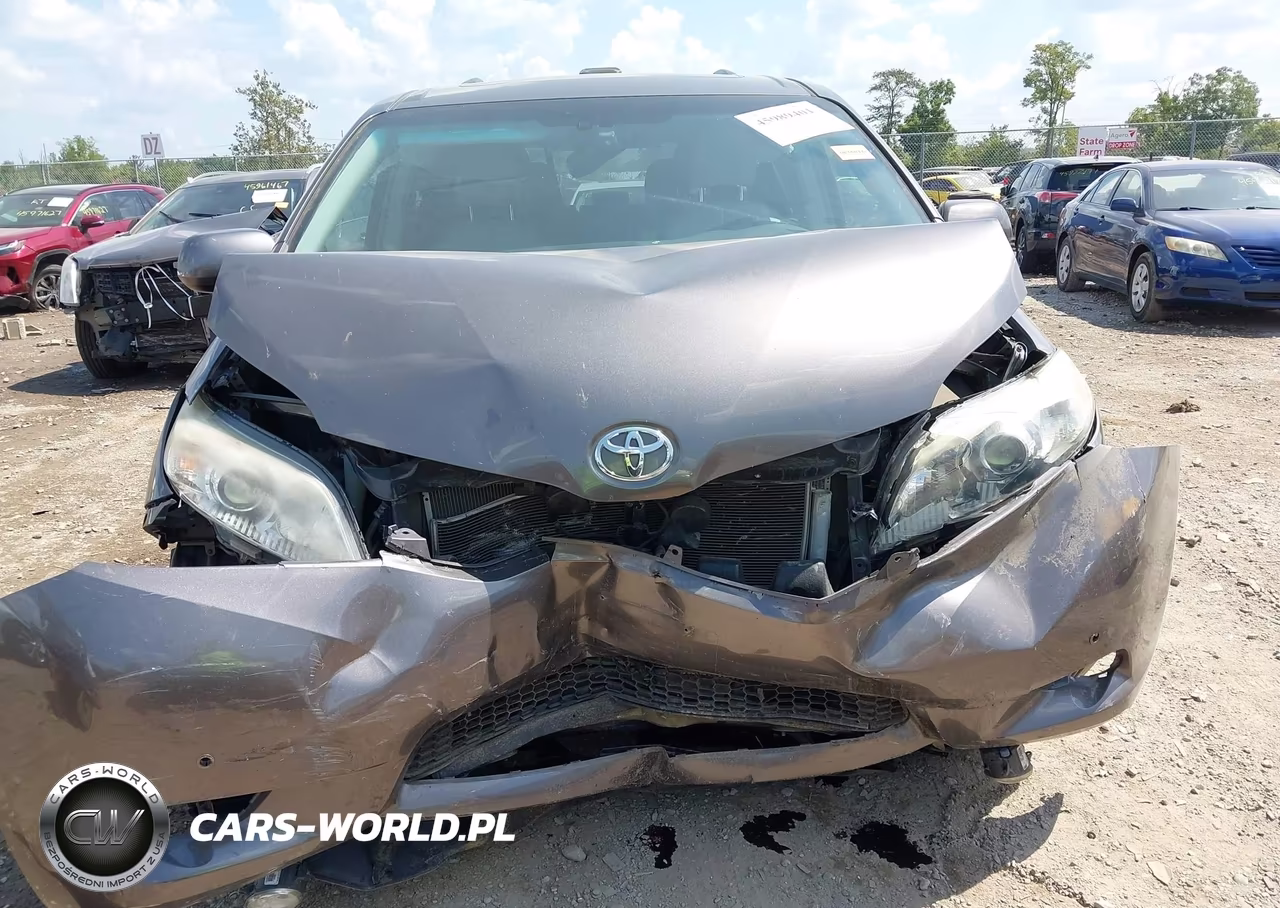 2011 Toyota Sienna Ltd VIN:5TDYK3DCXBS099719 - 12