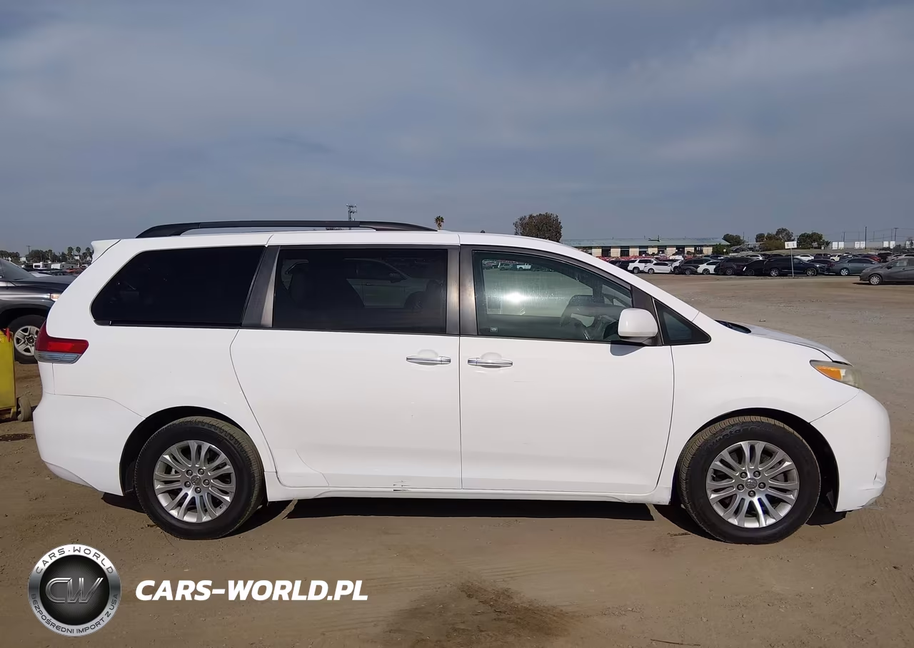 2011 Toyota Sienna Xle V6 VIN:5TDYK3DC8BS171792 - 13