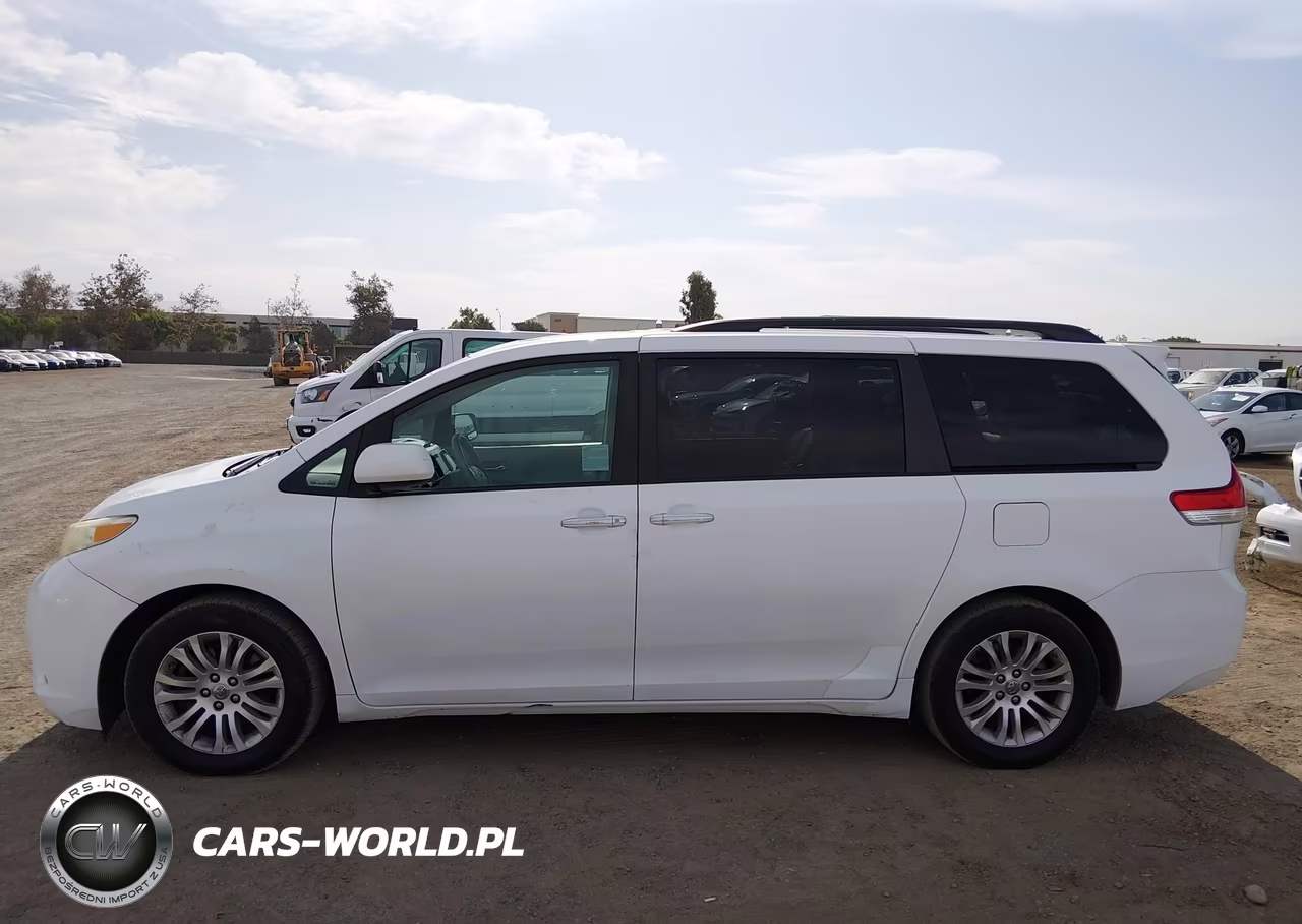 2011 Toyota Sienna Xle V6 VIN:5TDYK3DC8BS171792 - 14