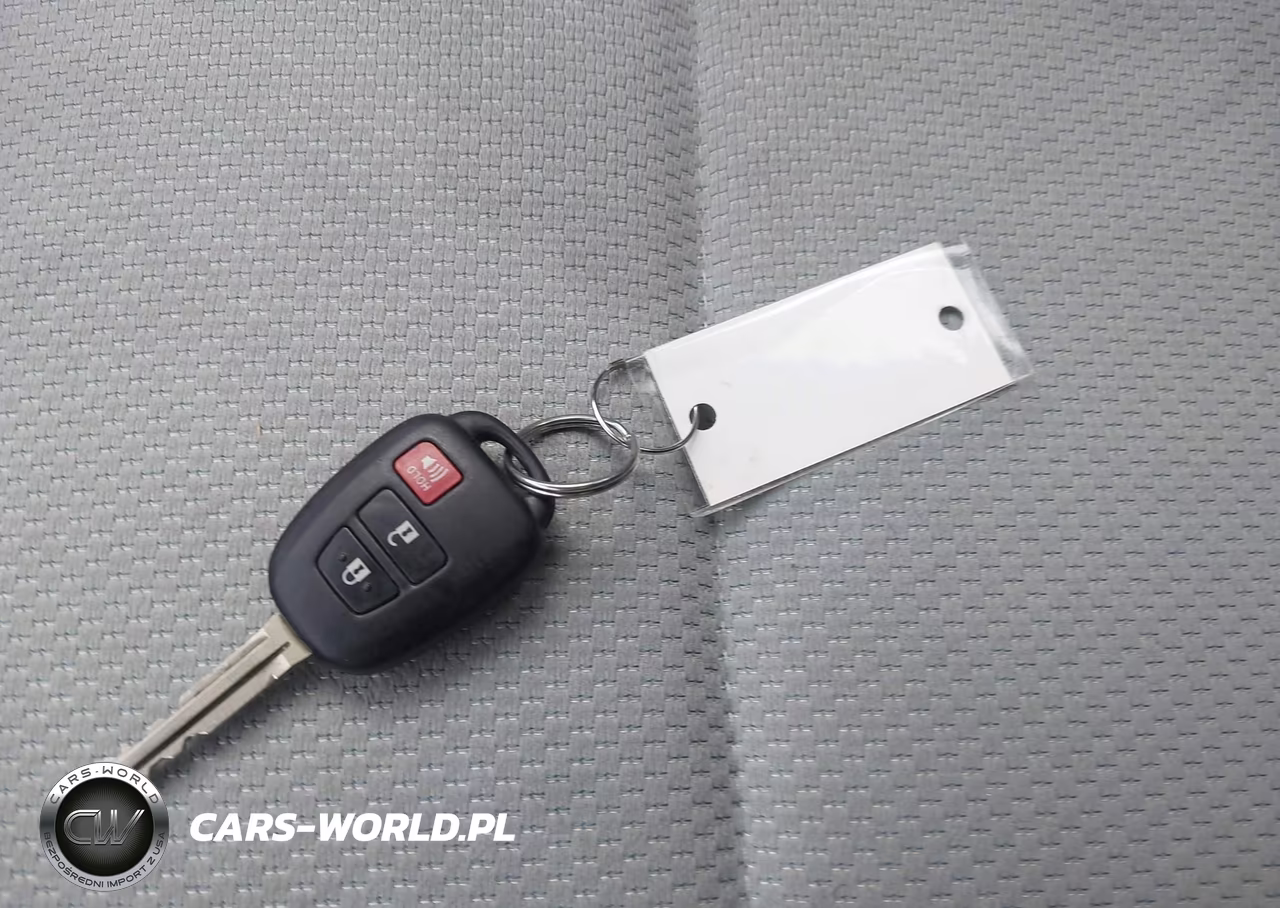 2014 Toyota Prius C One VIN:JTDKDTB31E1563985 - 11