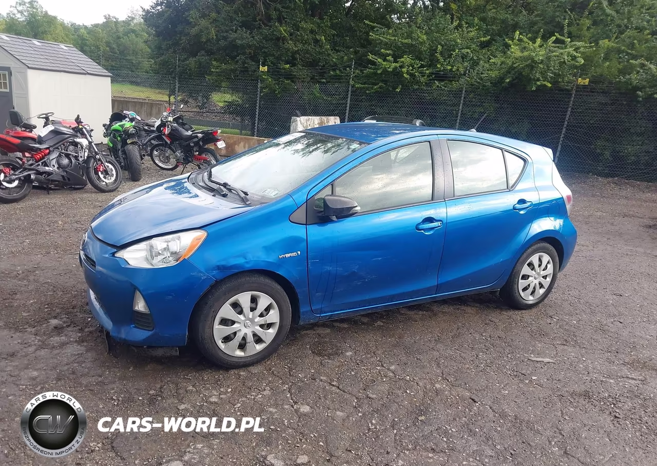 2014 Toyota Prius C One VIN:JTDKDTB31E1563985 - 18
