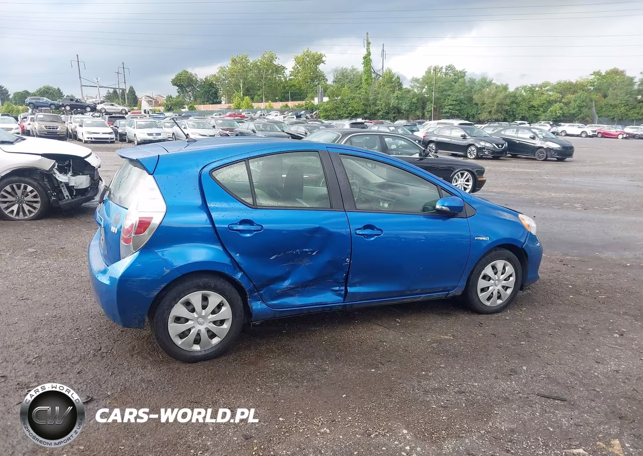 2014 Toyota Prius C One VIN:JTDKDTB31E1563985 - 6