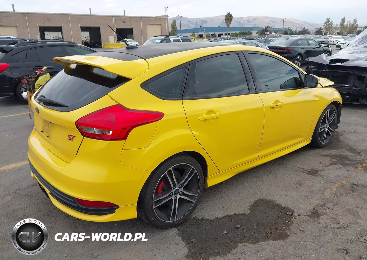 2018 Ford Focus St VIN:1FADP3L95JL244662 - 4