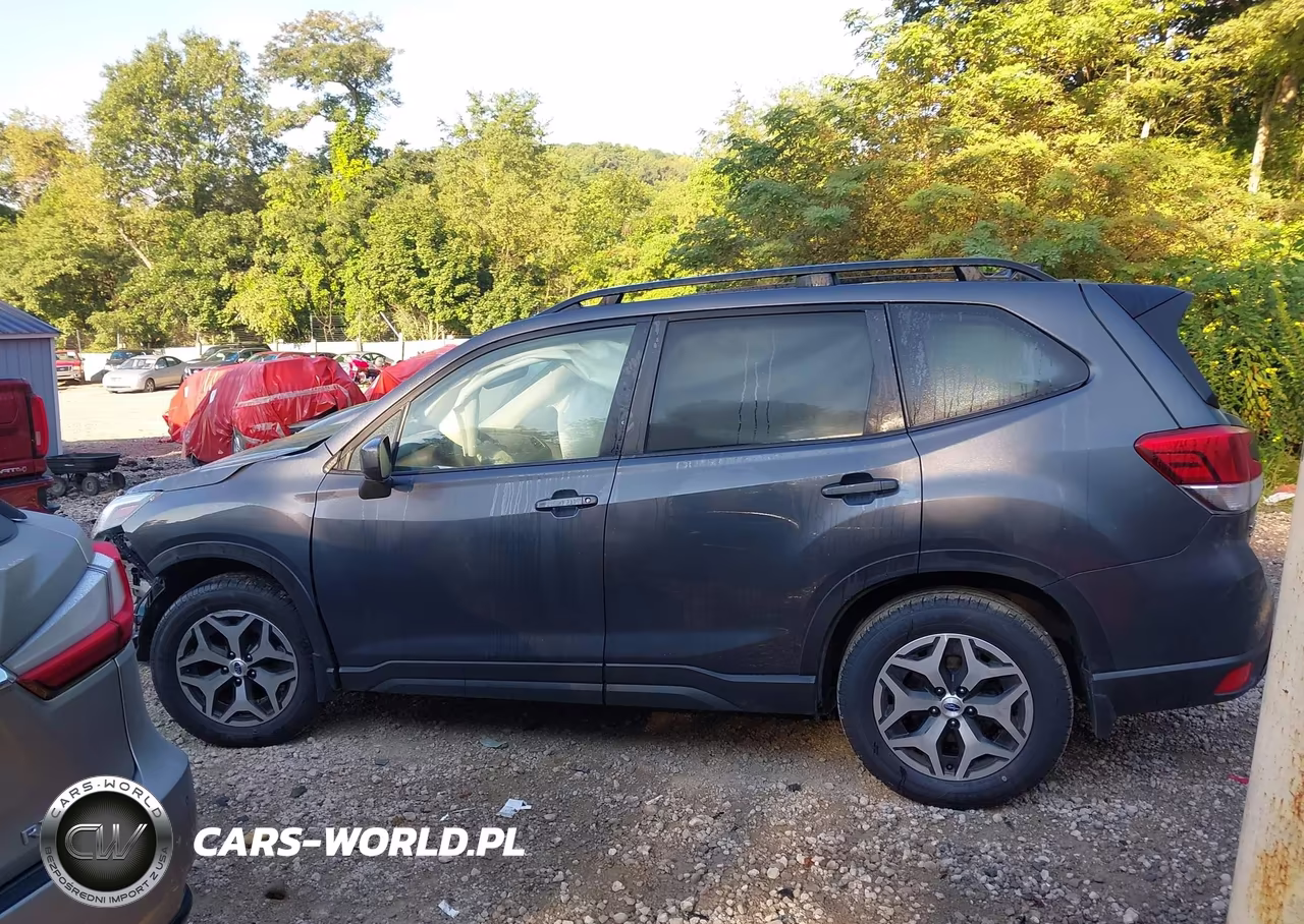 2024 Subaru Forester Premium VIN:JF2SKACC5RH440651 - 14