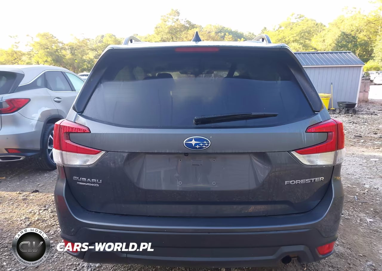2024 Subaru Forester Premium VIN:JF2SKACC5RH440651 - 16