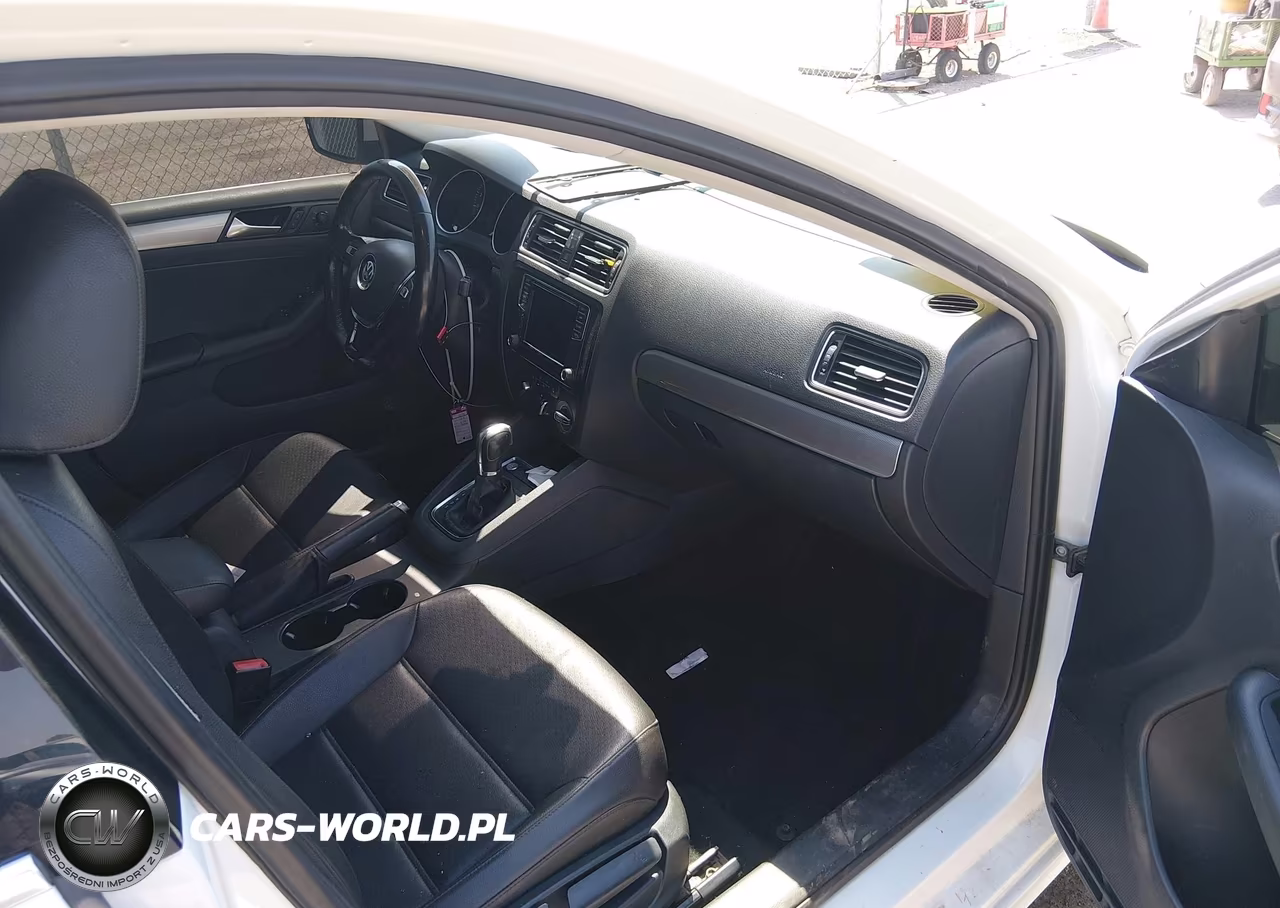 2018 Volkswagen Jetta 1.4T Se-1.4T Wolfsburg Edition VIN:3VWDB7AJ3JM250615 - 5