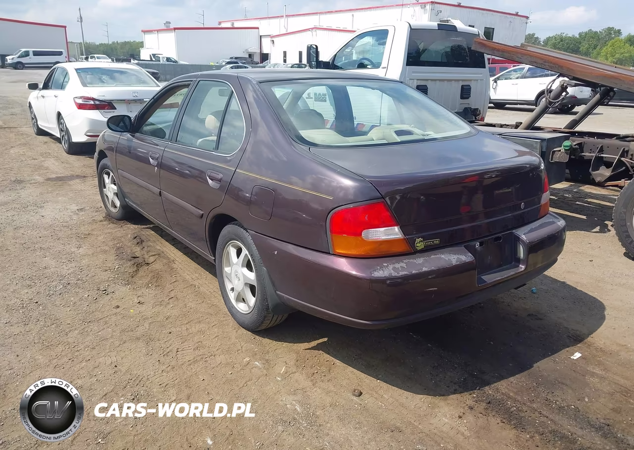 1999 Nissan Altima Gle-Gxe-Se-Se-L-Xe VIN:1N4DL01D6XC174695 - 3