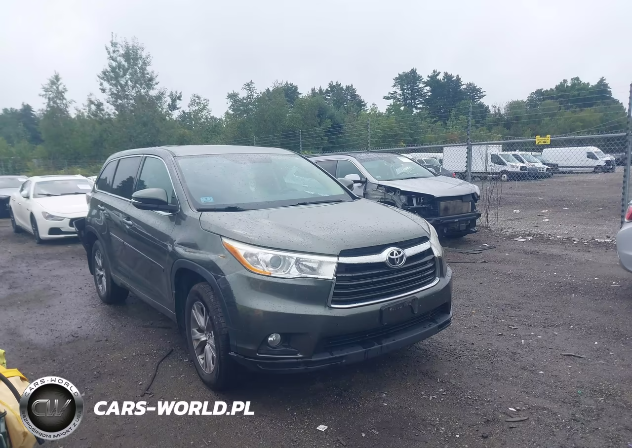 2014 Toyota Highlander Le Plus V6