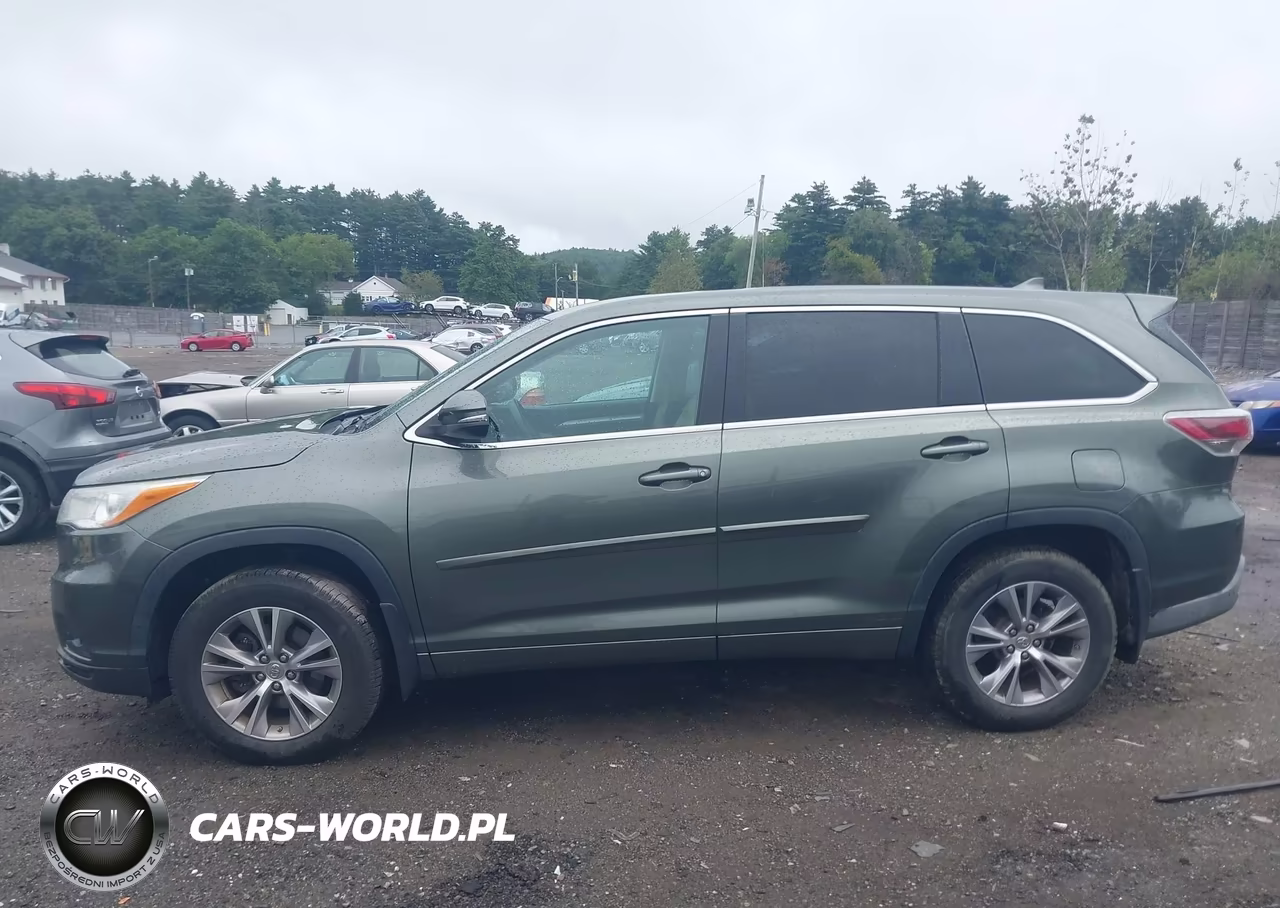 2014 Toyota Highlander Le Plus V6 VIN:5TDBKRFHXES043558 - 14