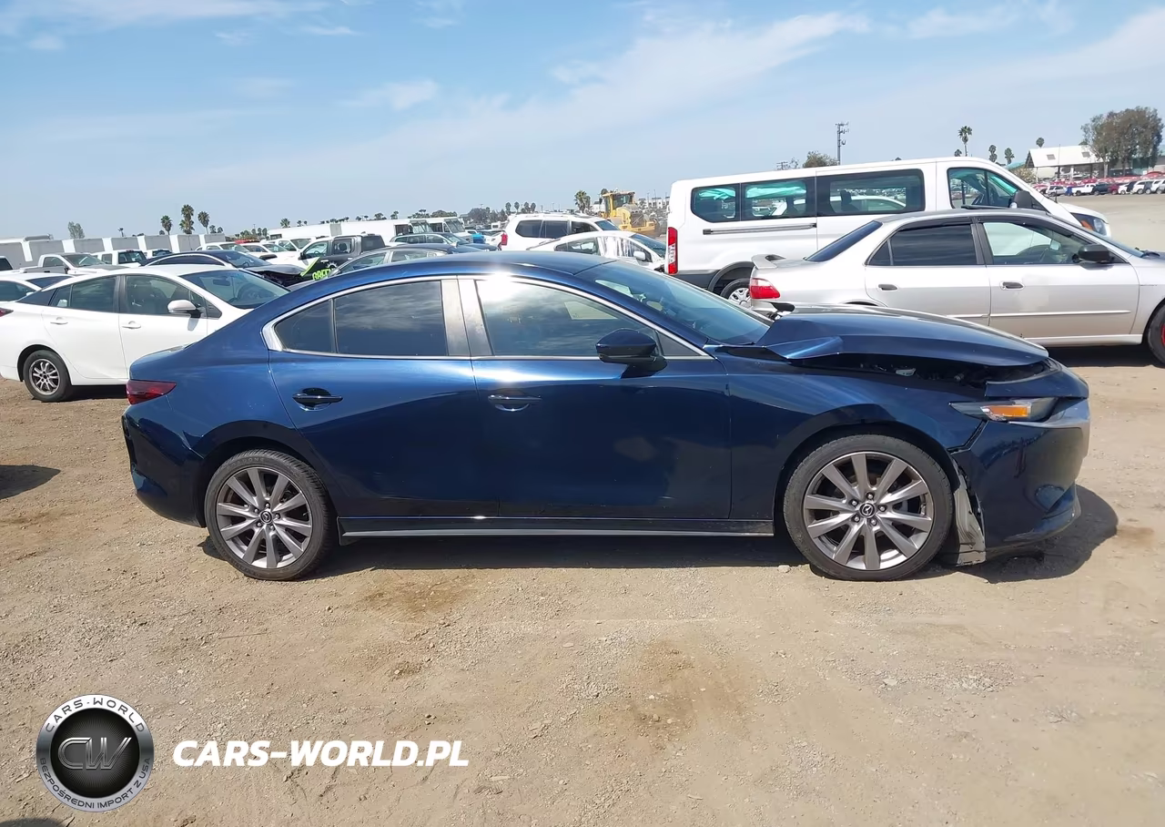 2020 Mazda Mazda3 Preferred Package VIN:3MZBPADL6LM128837 - 13