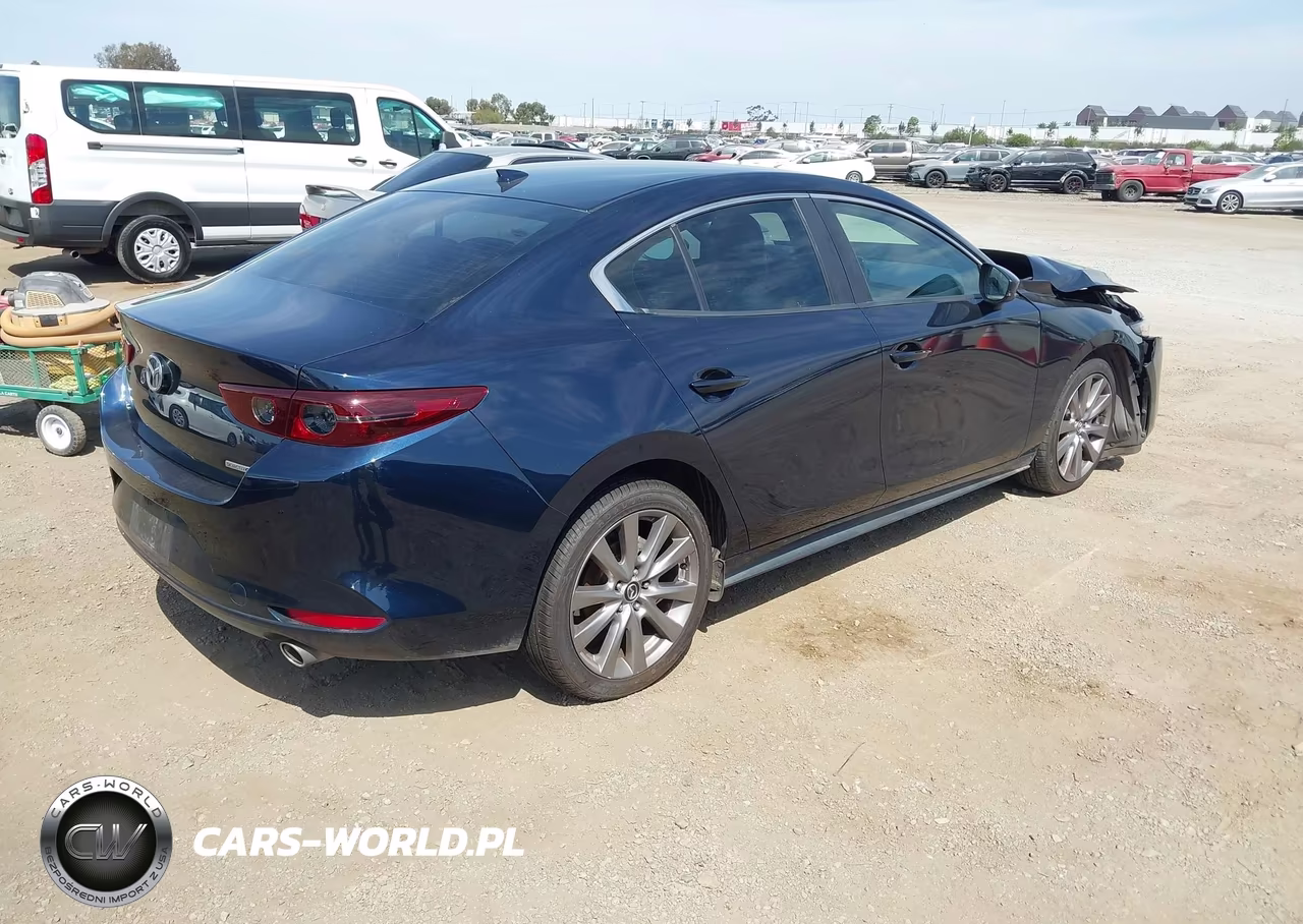 2020 Mazda Mazda3 Preferred Package VIN:3MZBPADL6LM128837 - 4
