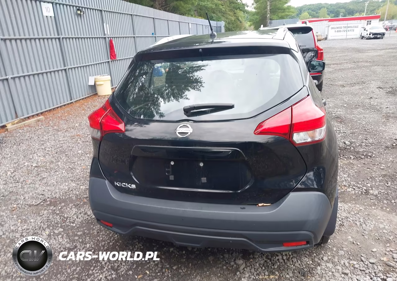 2019 Nissan Kicks S VIN:3N1CP5CU7KL514988 - 16