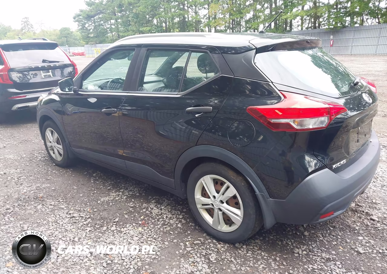 2019 Nissan Kicks S VIN:3N1CP5CU7KL514988 - 3