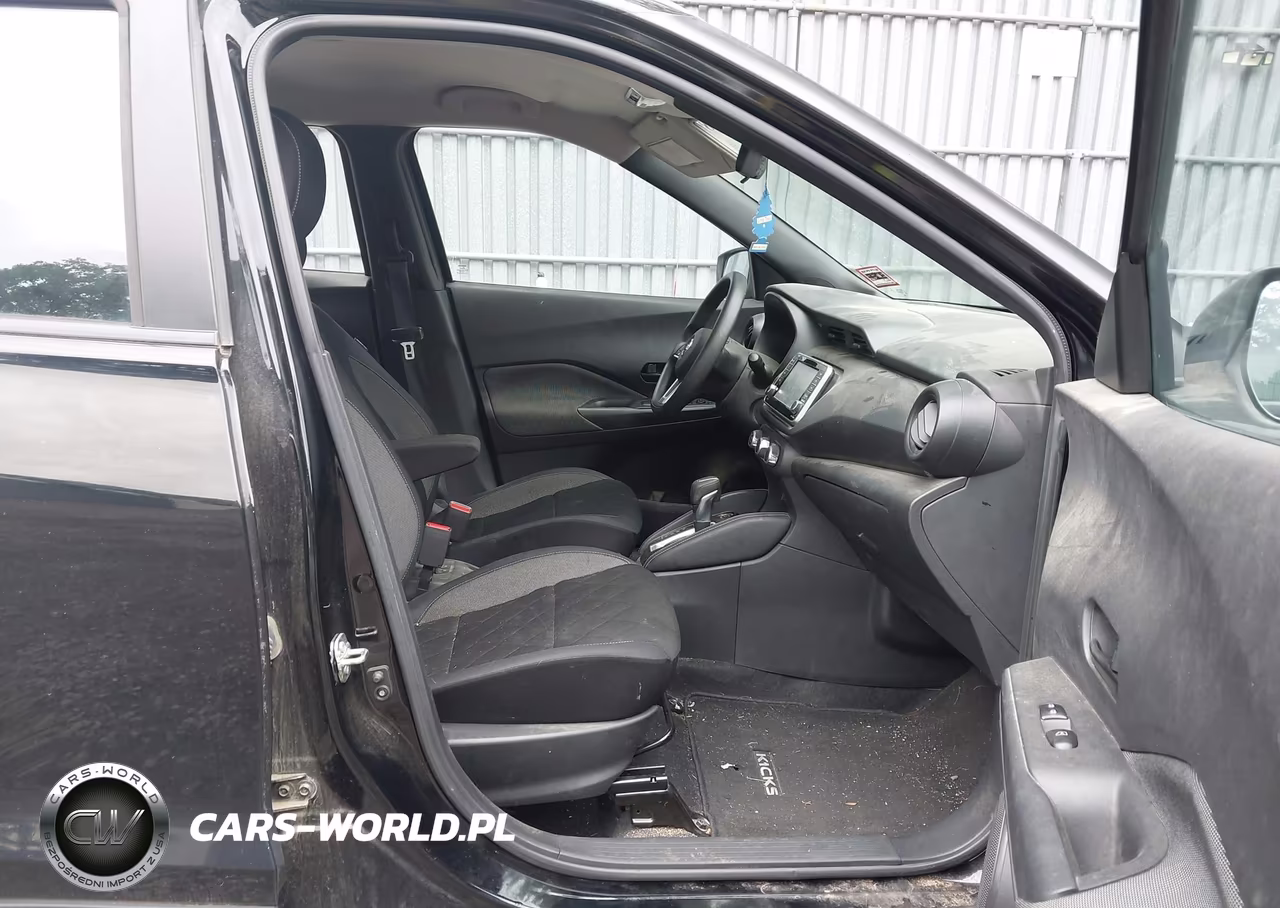2019 Nissan Kicks S VIN:3N1CP5CU7KL514988 - 5
