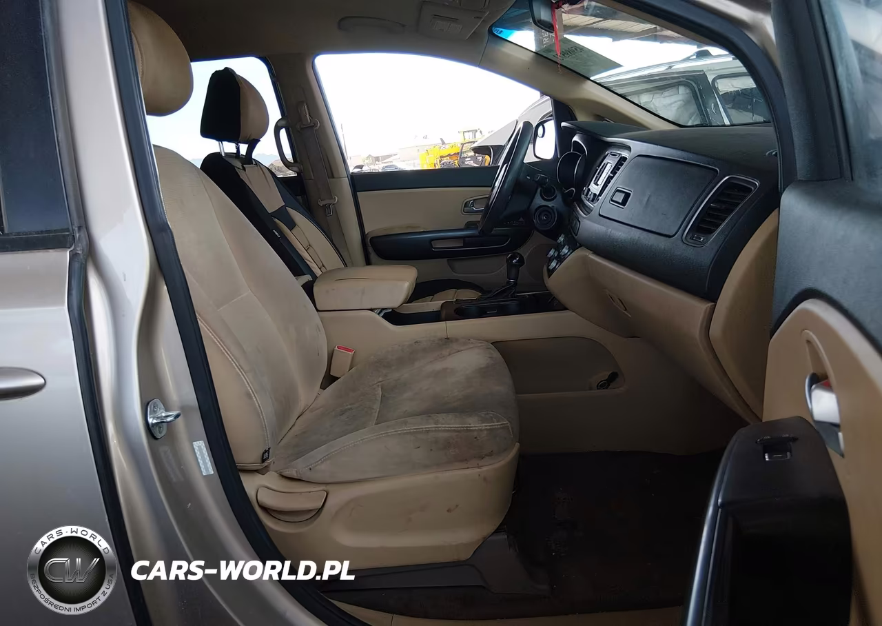 2015 Kia Sedona Lx VIN:KNDMB5C1XF6027998 - 5