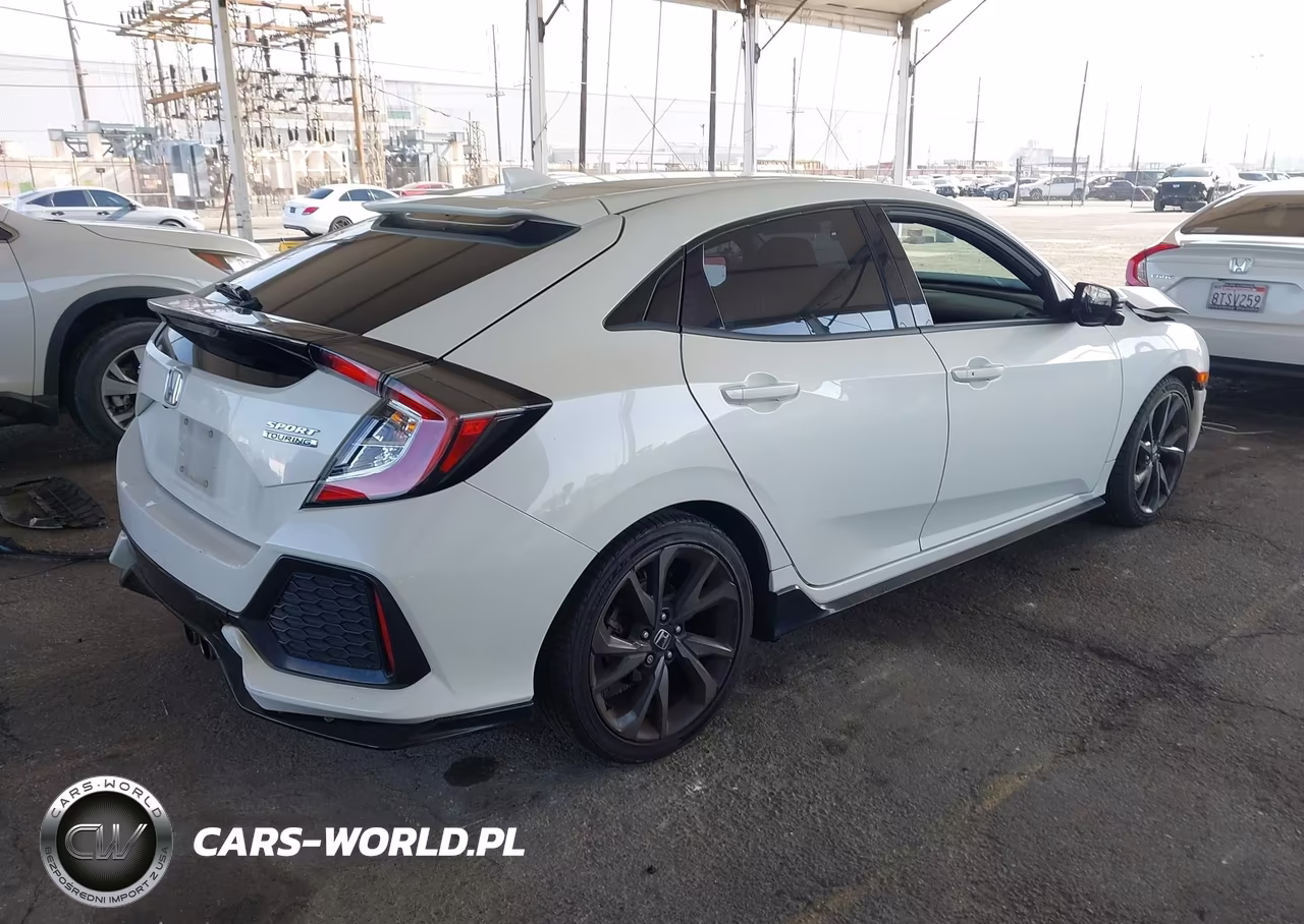 2017 Honda Civic Sport Touring VIN:SHHFK7H98HU413439 - 4