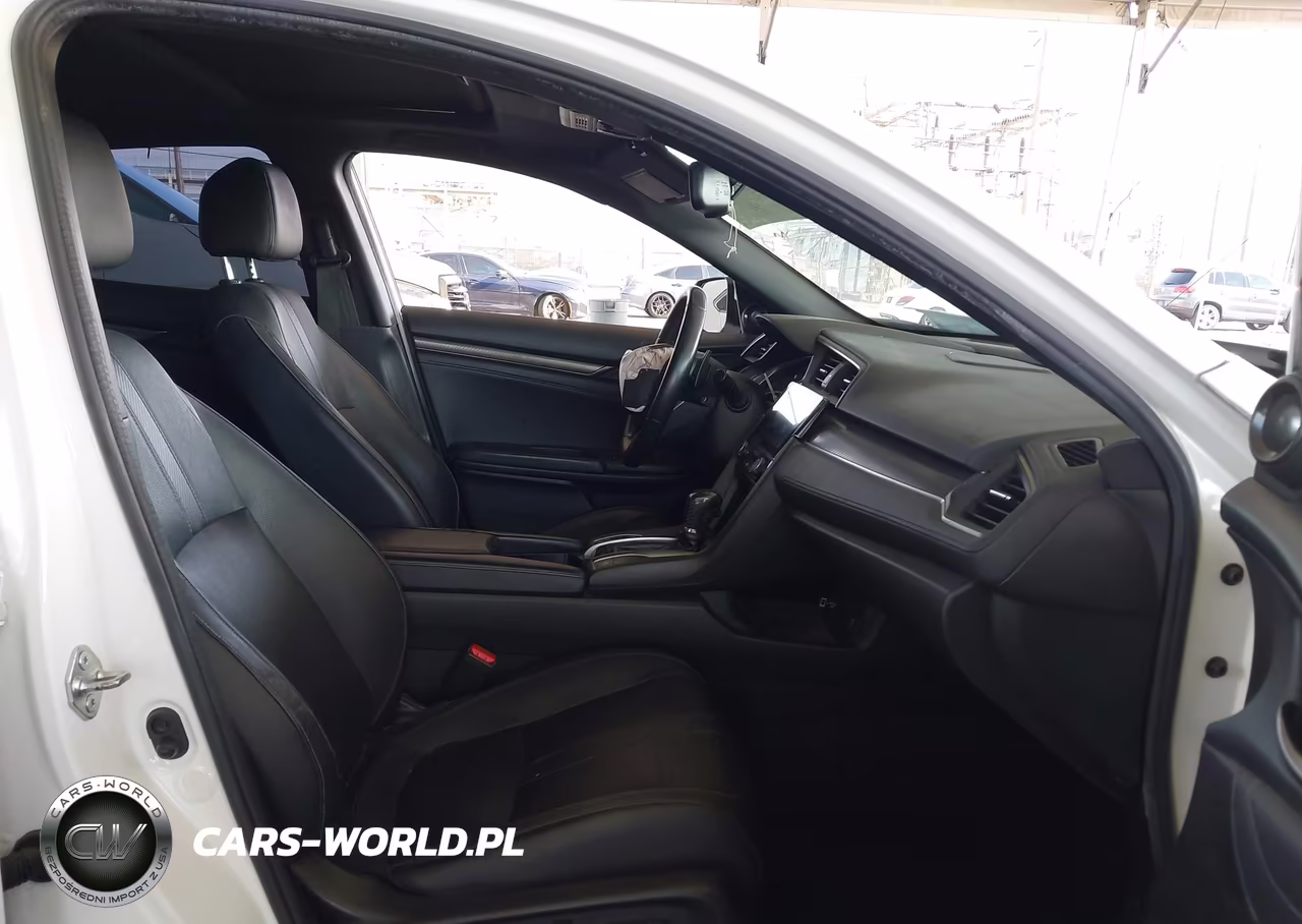 2017 Honda Civic Sport Touring VIN:SHHFK7H98HU413439 - 5