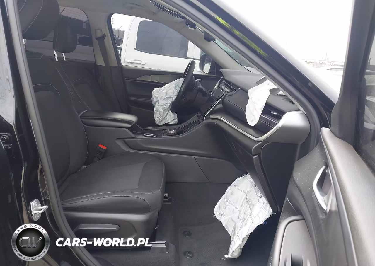 2024 Jeep Grand Cherokee L Laredo 4X2 VIN:1C4RJJAG0R8952954 - 5