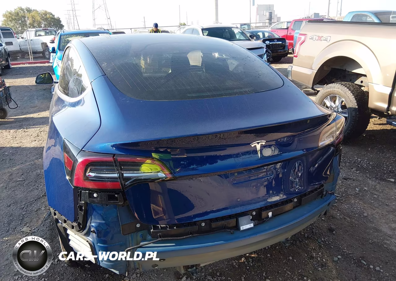 2018 Tesla Model 3 Long Range-Mid Range VIN:5YJ3E1EA3JF160284 - 6