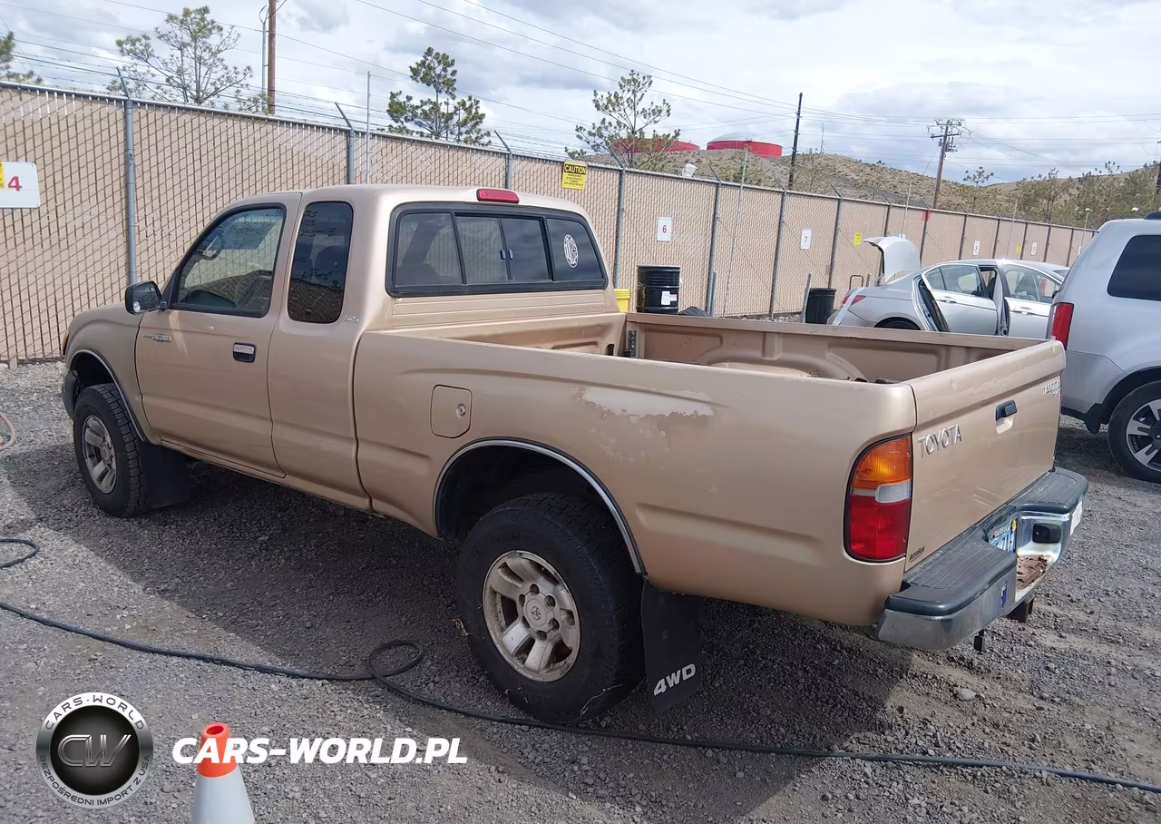 1999 Toyota Tacoma VIN:4TAWM72N6XZ505199 - 3