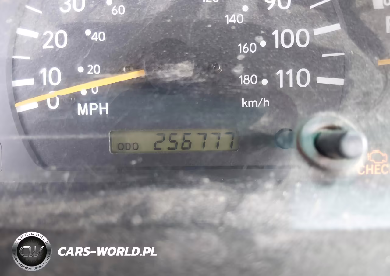 1999 Toyota Tacoma VIN:4TAWM72N6XZ505199 - 7