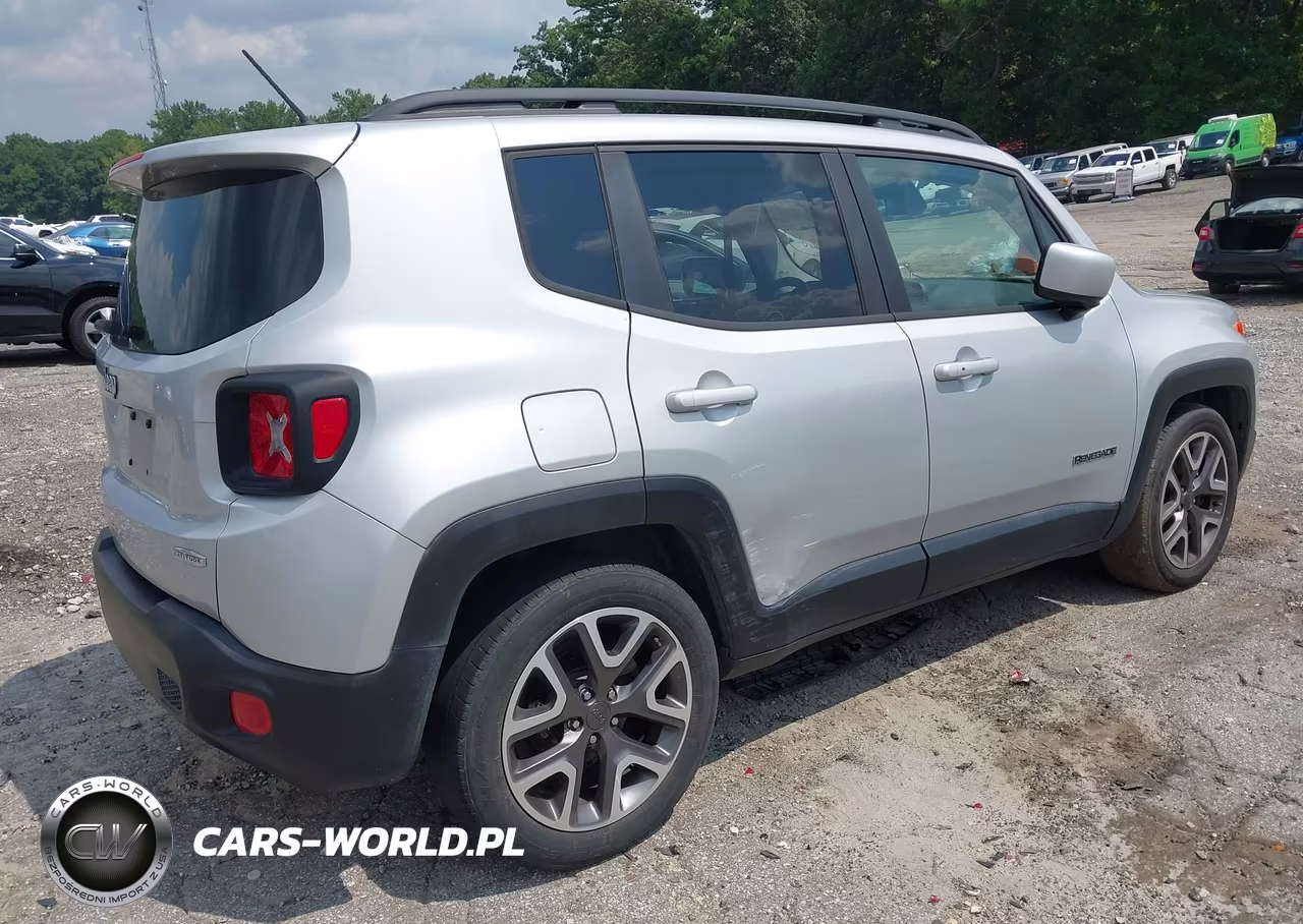 2017 Jeep Renegade Latitude VIN:ZACCJABB7HPE72135 - 4