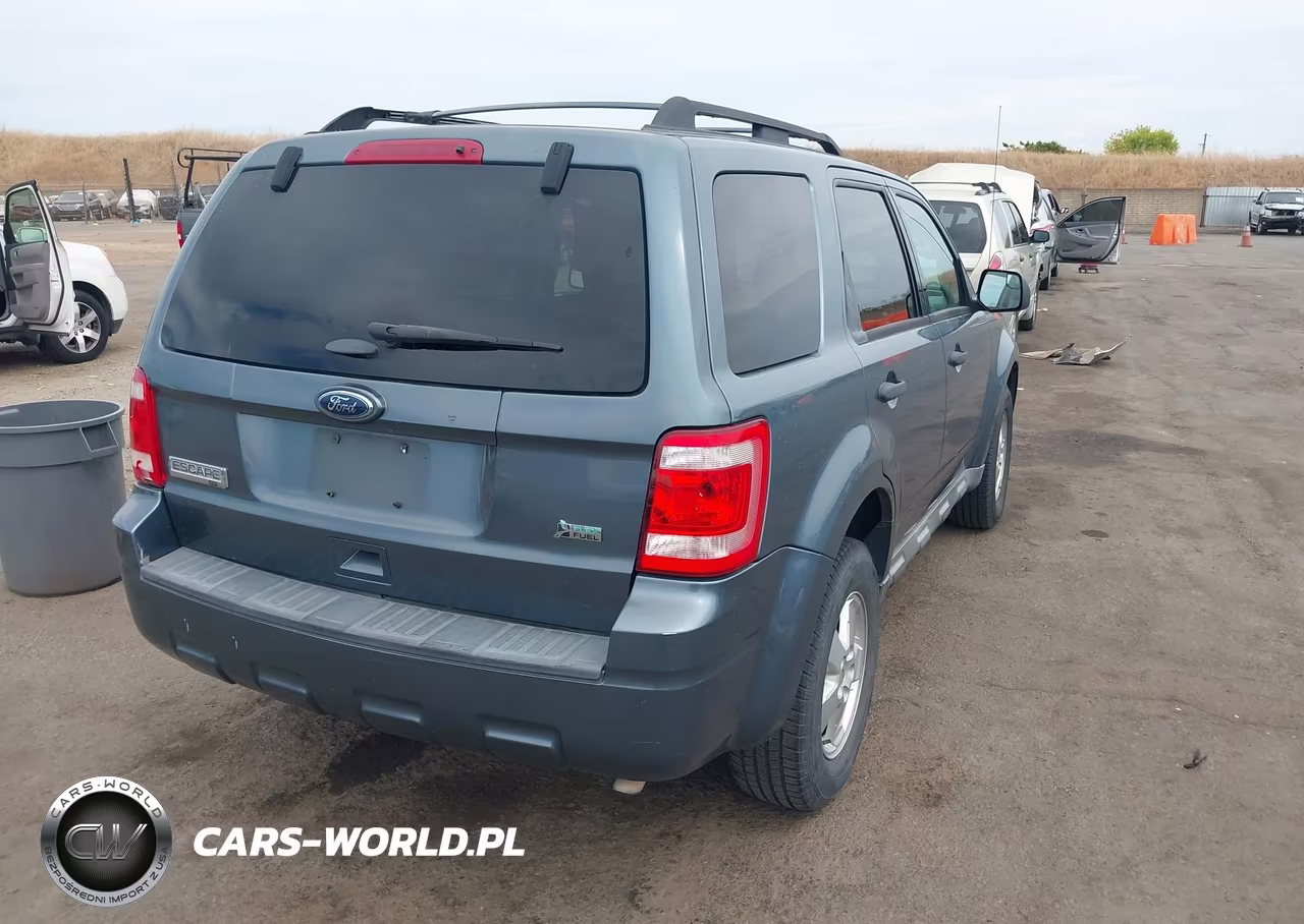 2011 Ford Escape Xlt VIN:1FMCU0DG0BKB41002 - 4
