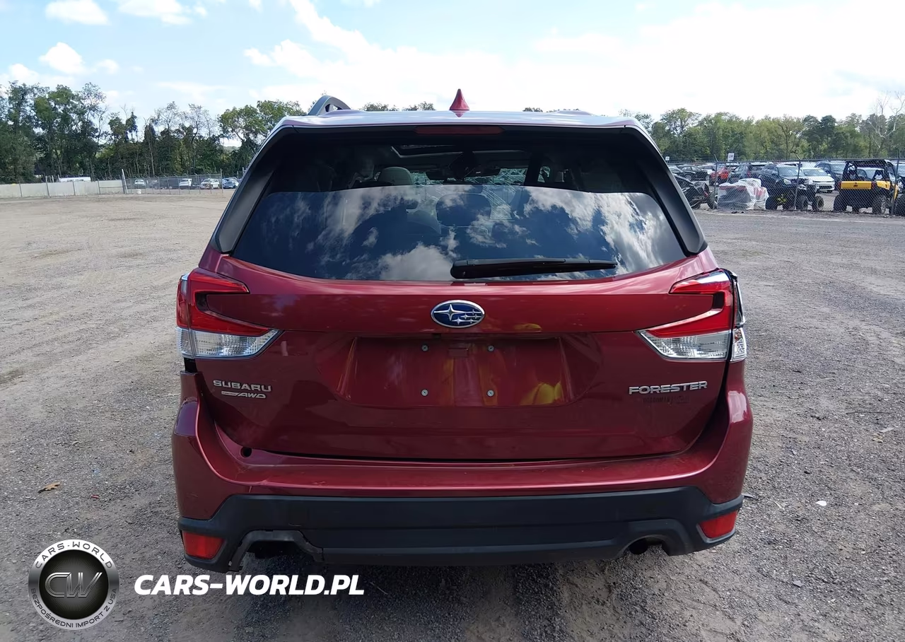 2022 Subaru Forester Premium VIN:JF2SKAEC5NH434081 - 17