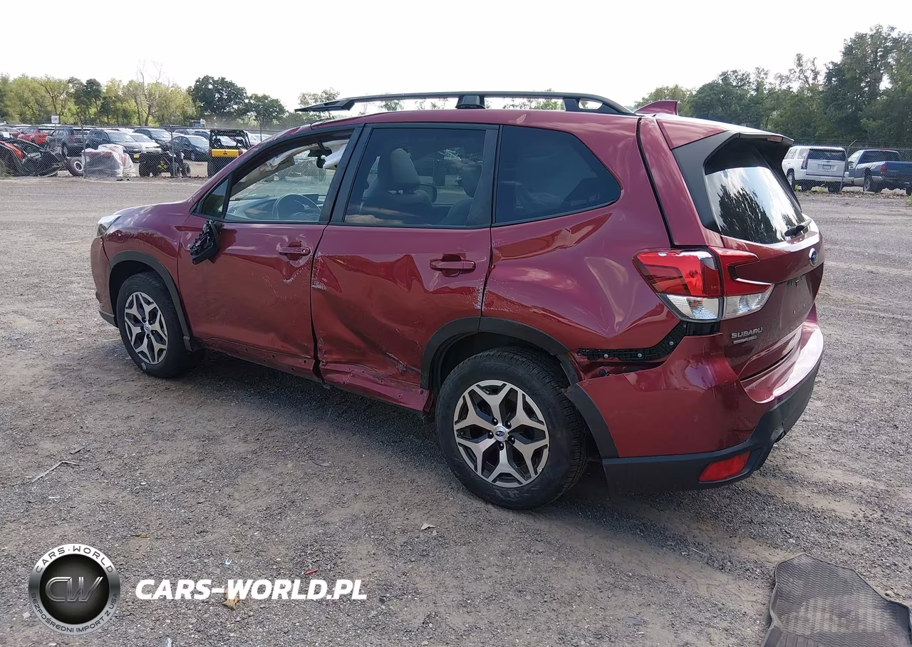 2022 Subaru Forester Premium VIN:JF2SKAEC5NH434081 - 3