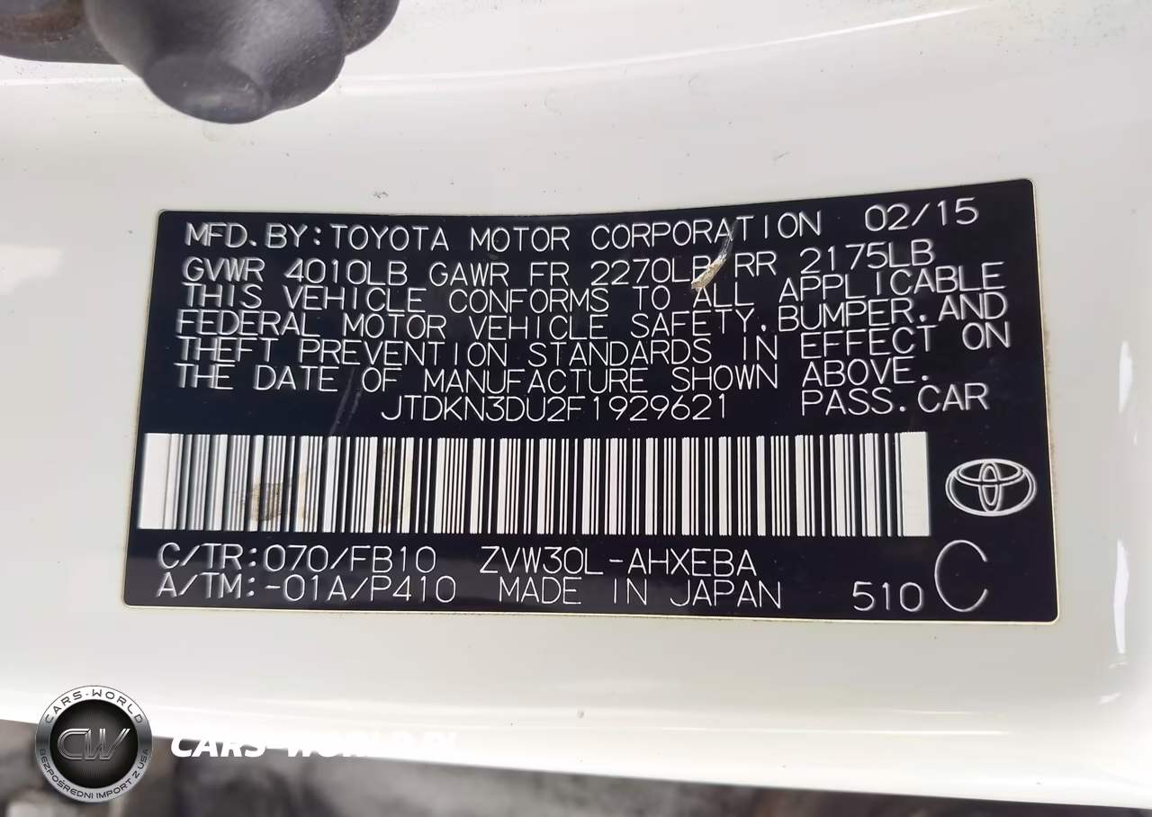 2015 Toyota Prius Two VIN:JTDKN3DU2F1929621 - 9