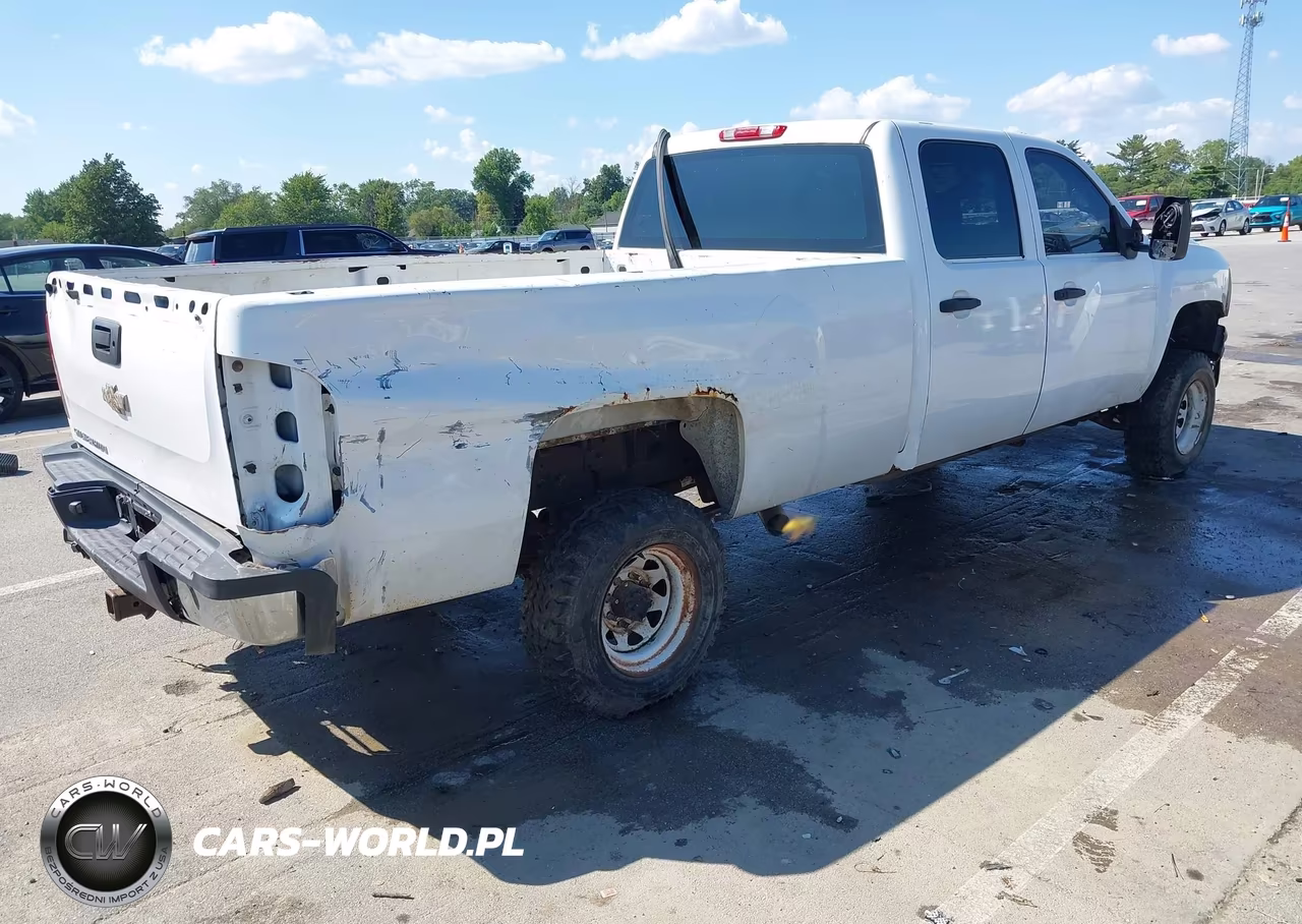 2009 Chevrolet Silverado 3500Hd Work Truck VIN:1GCHK73629F152555 - 4