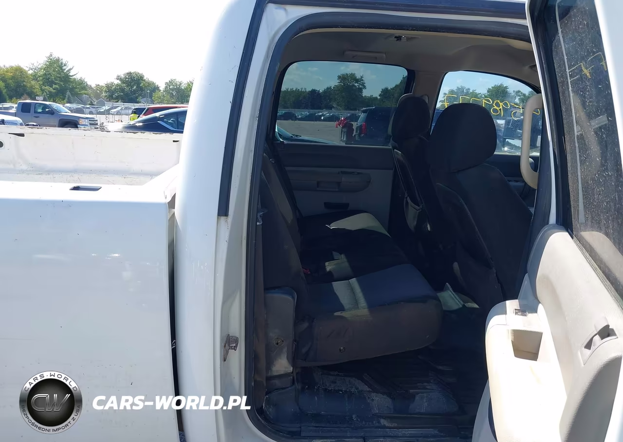 2009 Chevrolet Silverado 3500Hd Work Truck VIN:1GCHK73629F152555 - 8