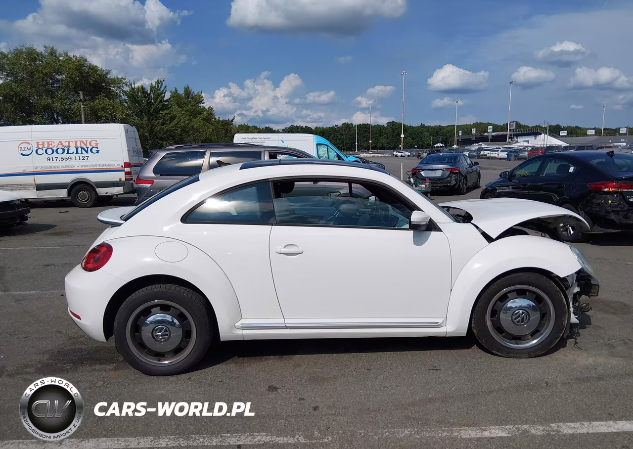 2012 Volkswagen Beetle 2.5L VIN:3VWJP7AT9CM636626 - 13