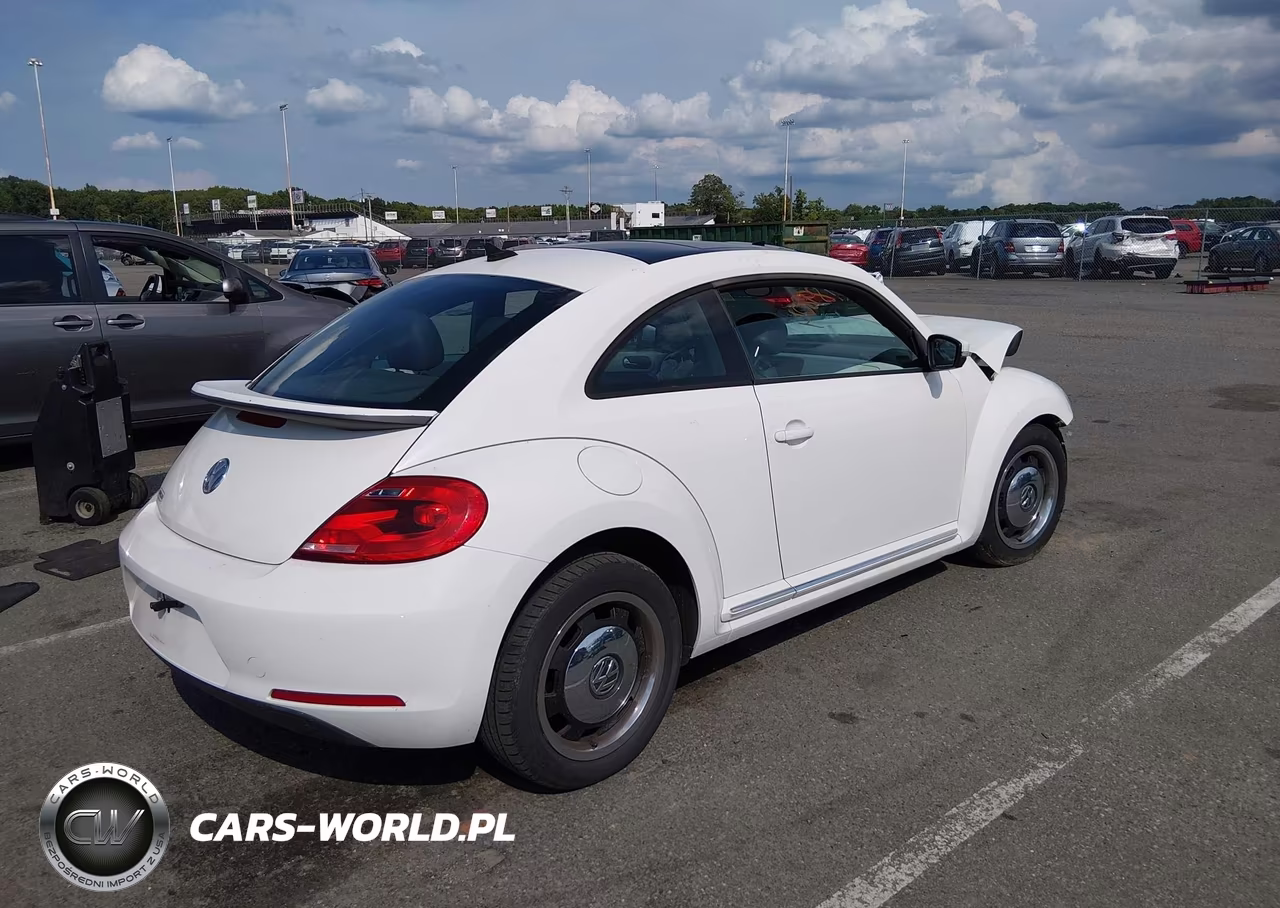 2012 Volkswagen Beetle 2.5L VIN:3VWJP7AT9CM636626 - 4