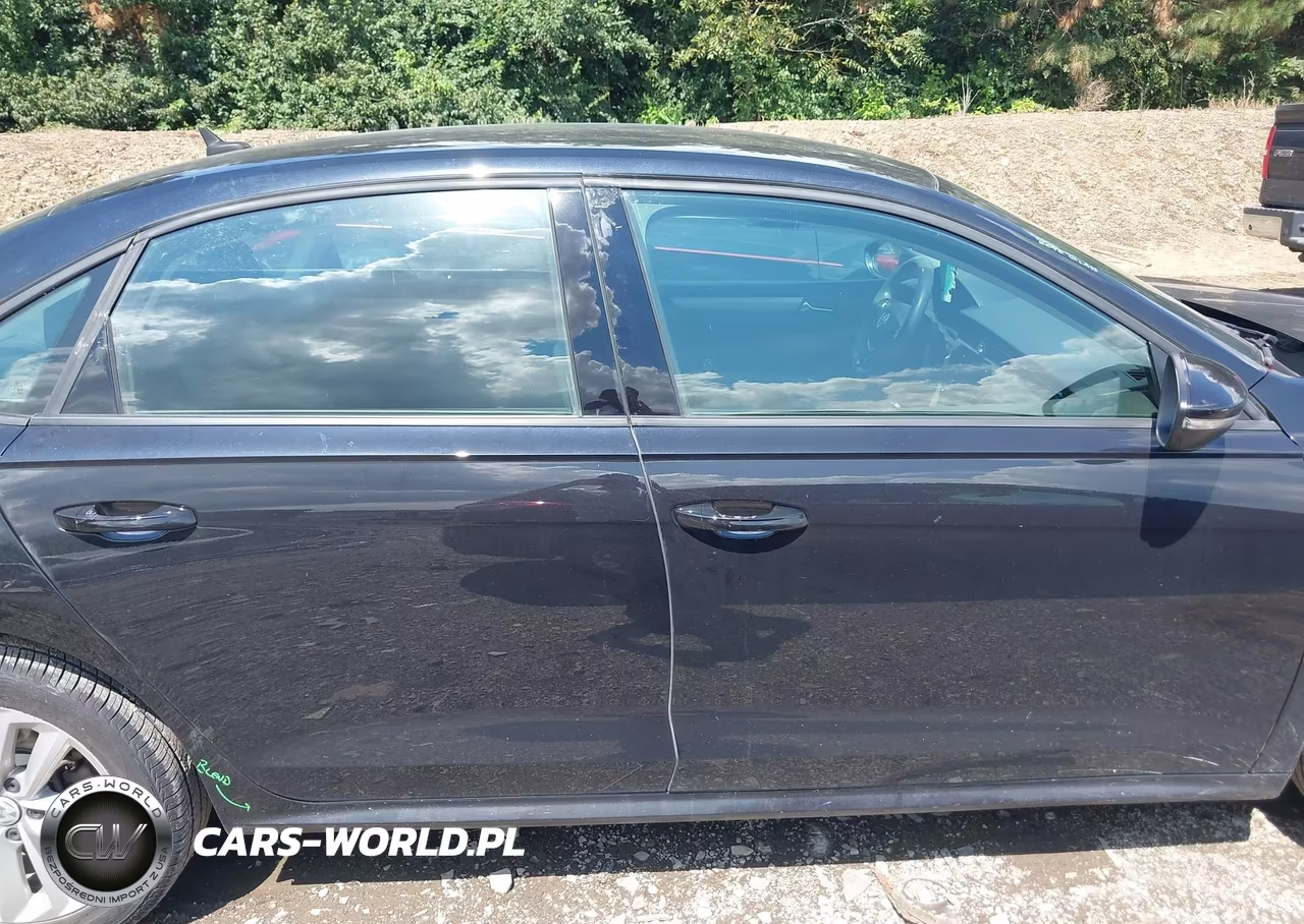 2020 Volkswagen Passat 2.0T S VIN:1VWAA7A38LC027384 - 14