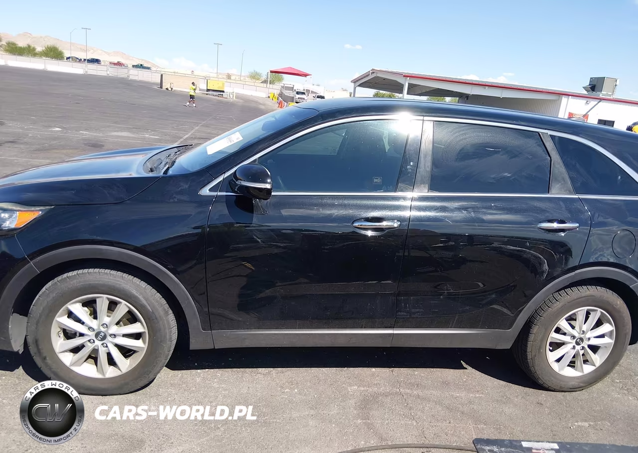 2019 Kia Sorento 2.4L L VIN:5XYPG4A31KG578650 - 14