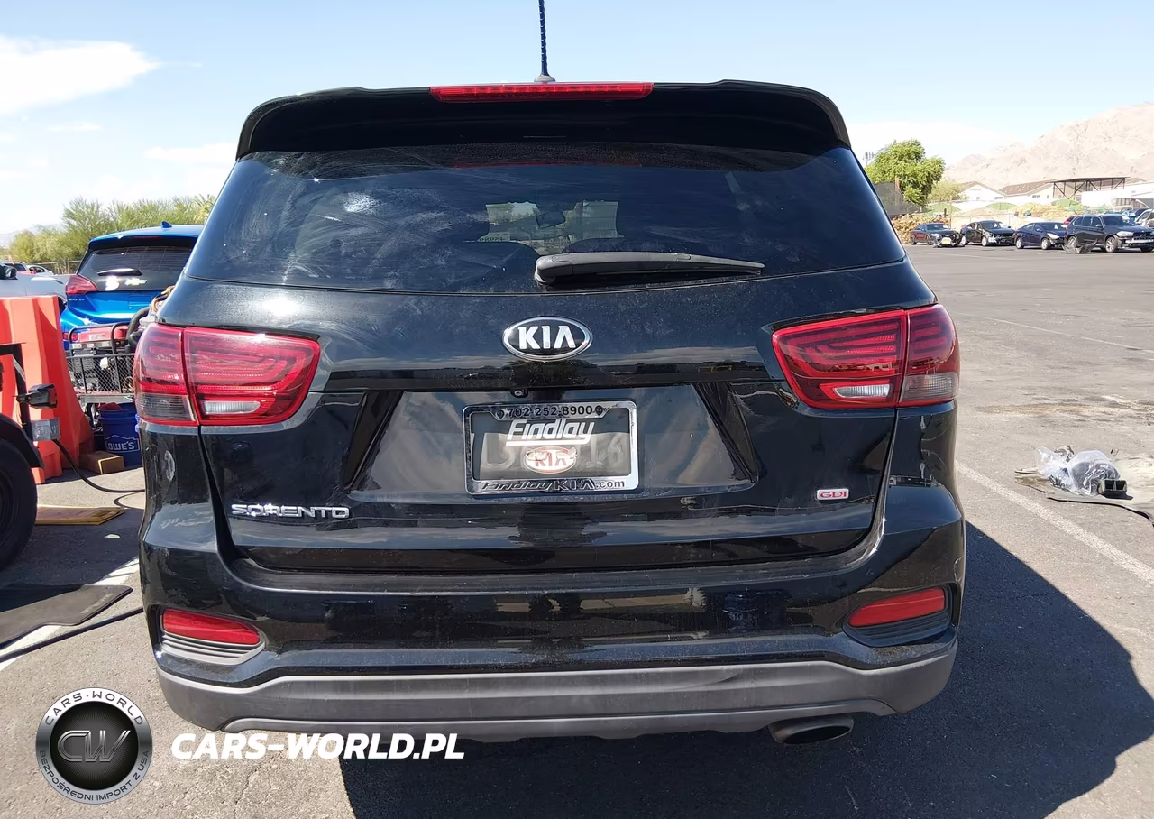 2019 Kia Sorento 2.4L L VIN:5XYPG4A31KG578650 - 16