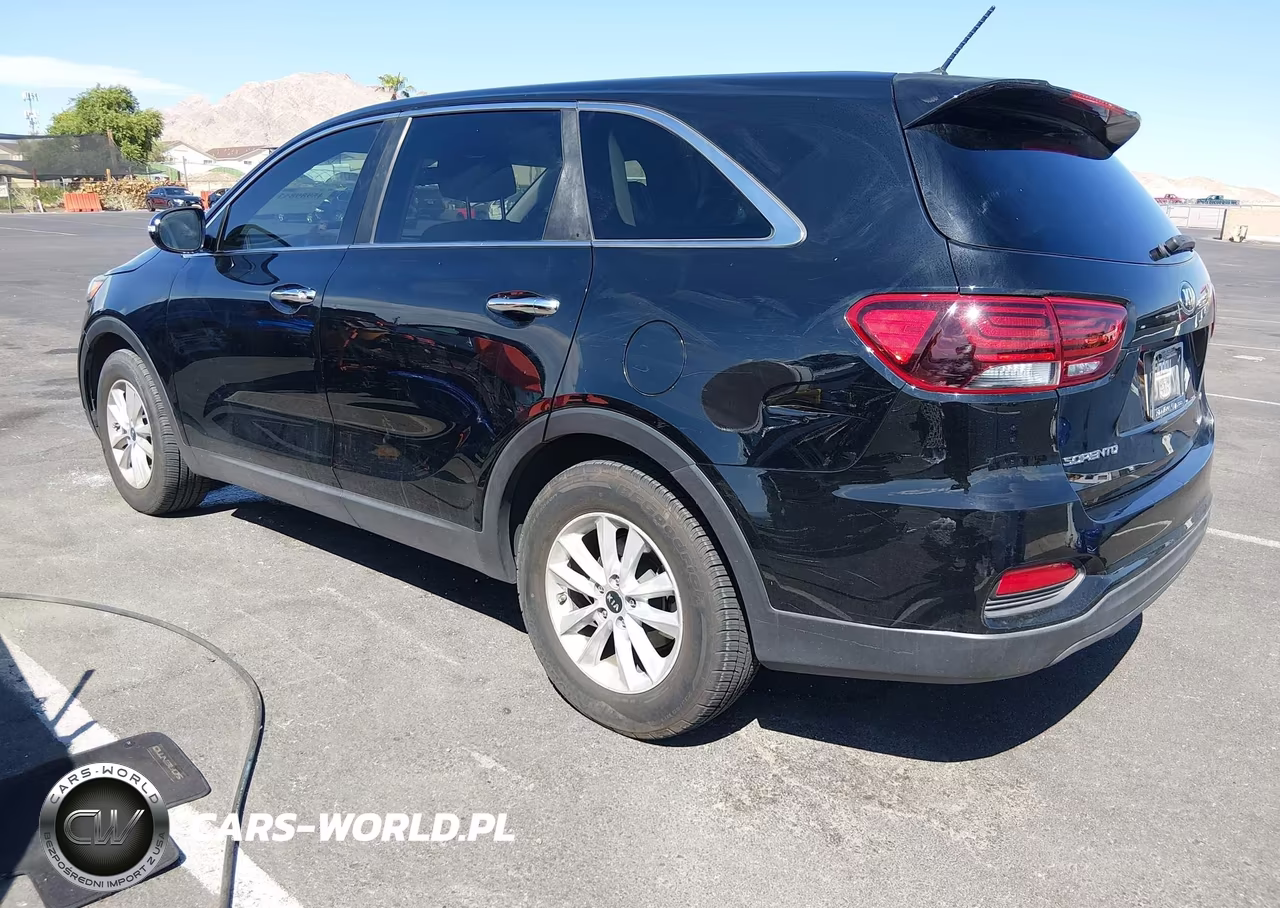 2019 Kia Sorento 2.4L L VIN:5XYPG4A31KG578650 - 3