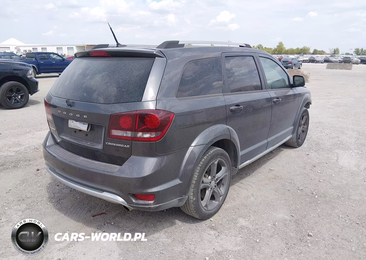 2015 Dodge Journey Crossroad VIN:3C4PDCGG6FT552587 - 4