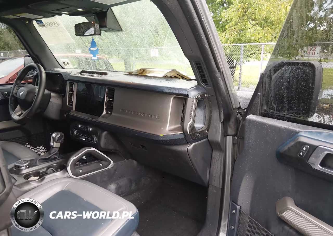 2023 Ford Bronco Outer Banks VIN:1FMEE5DP1PLB73347 - 5