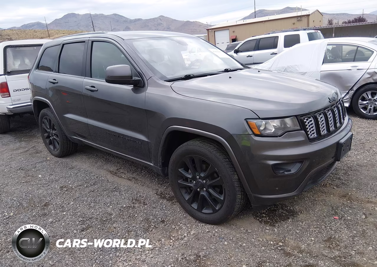 2017 Jeep Grand Cherokee Altitude 4X4 – zdjęcie 1 z 16