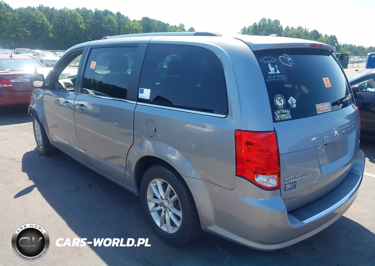 2019 Dodge Grand Caravan Sxt VIN:2C4RDGCG7KR788118 - 3