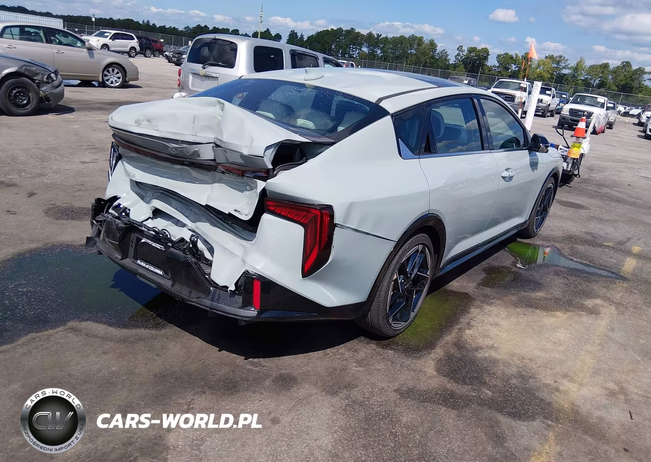 2026 Kia K4 Gt-Line VIN:3KPFW4DE5TE358888 - 4