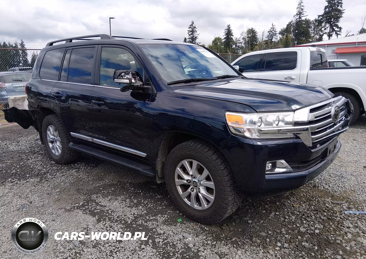 2017 Toyota Land Cruiser V8