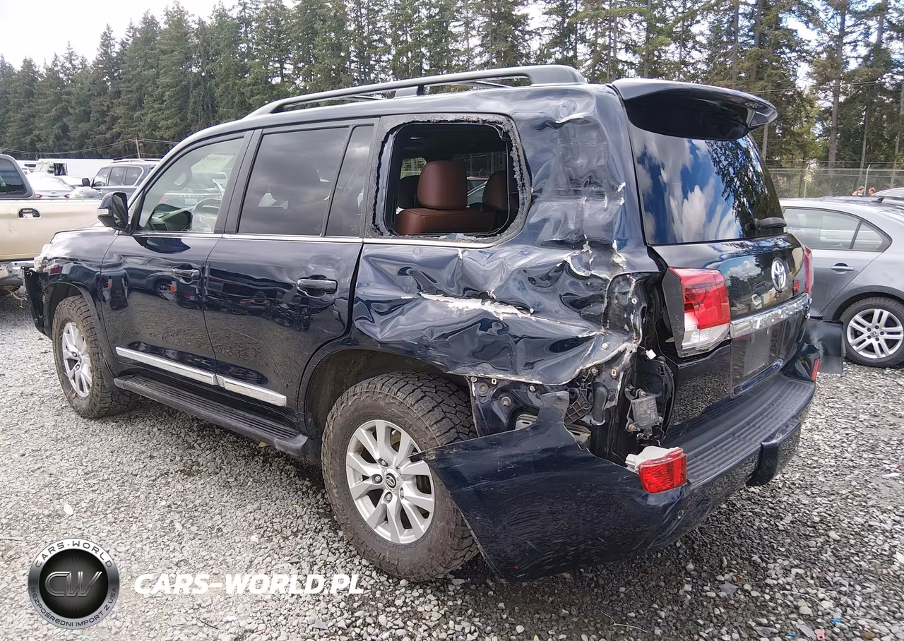 2017 Toyota Land Cruiser V8 VIN:JTMCY7AJ2H4058377 - 3