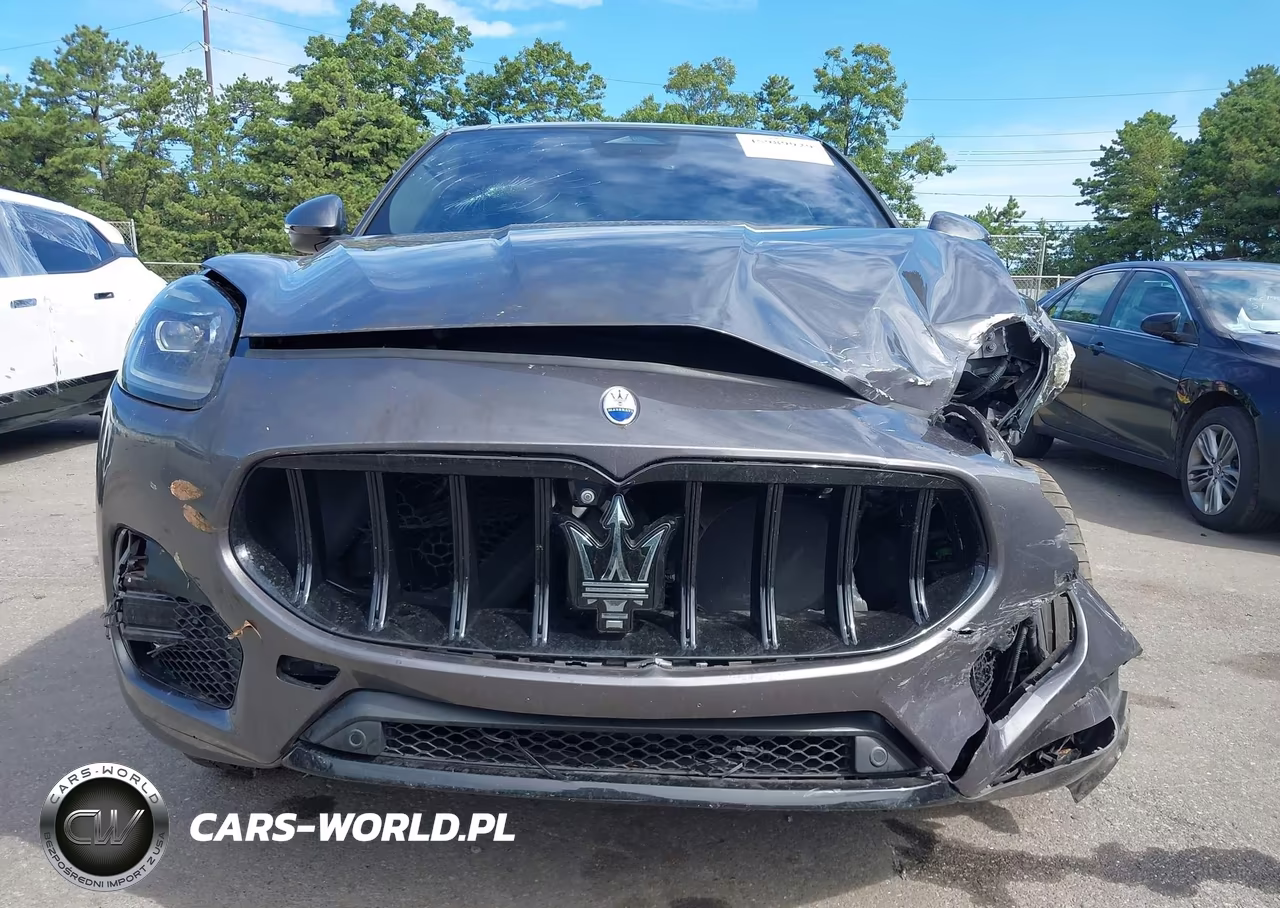 2023 Maserati Grecale Modena VIN:ZN682AVM0P7422431 - 12