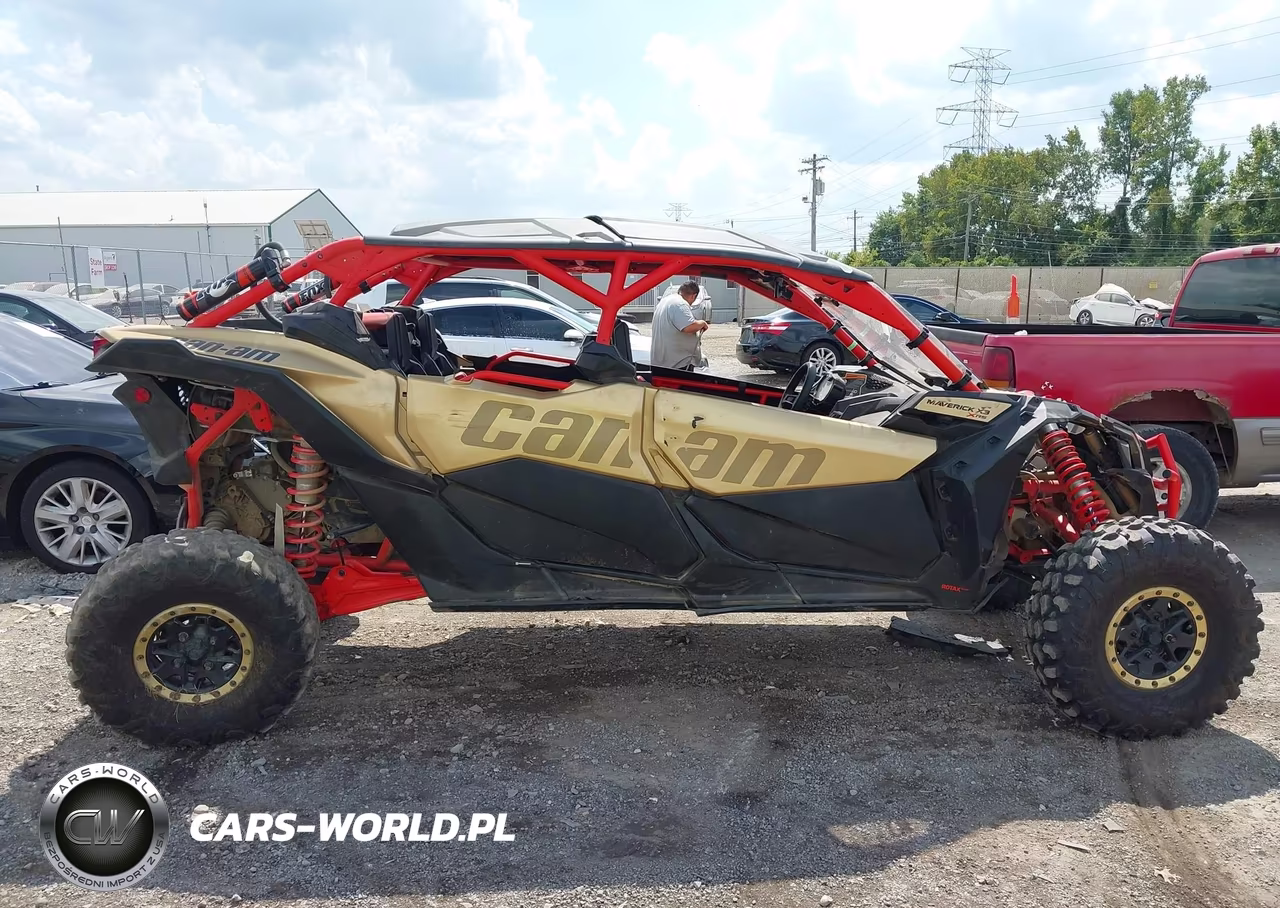 2017 Can-Am Maverick X3 Max X Rs Turbo R VIN:3JBVNAW25HK001125 - 12